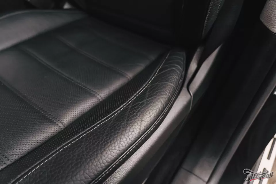Химчистка салона для Mercedes GLE 400d